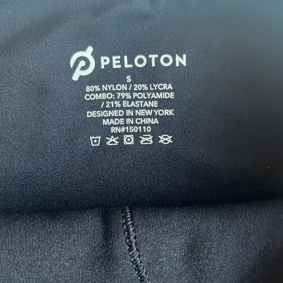 Peloton Colorblock Speed Leggings Black and Purple Small - Picture 7 of 9